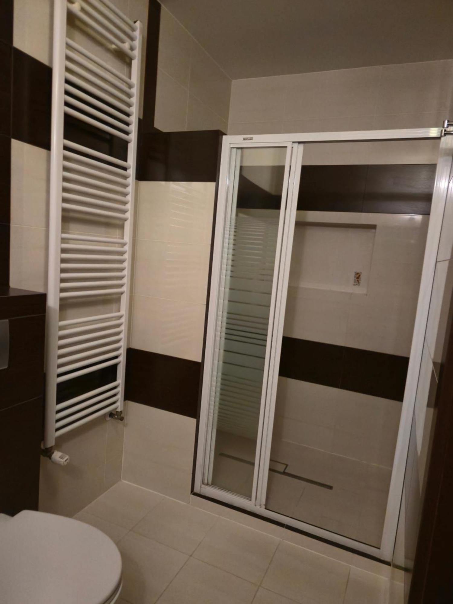 Hotel Dworski Galaktyczny Park Warzymice Eksteriør billede
